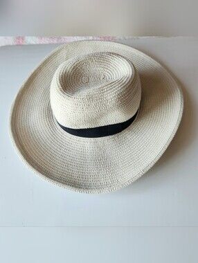 Wide-Brim Straw Sun Hat in Natural Ivory